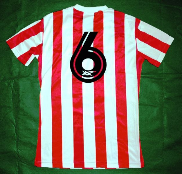 maillot de foot olympiakos domicile 1984-1985 rétro maillot de foot olympiakos domicile 1984-1985 rétro