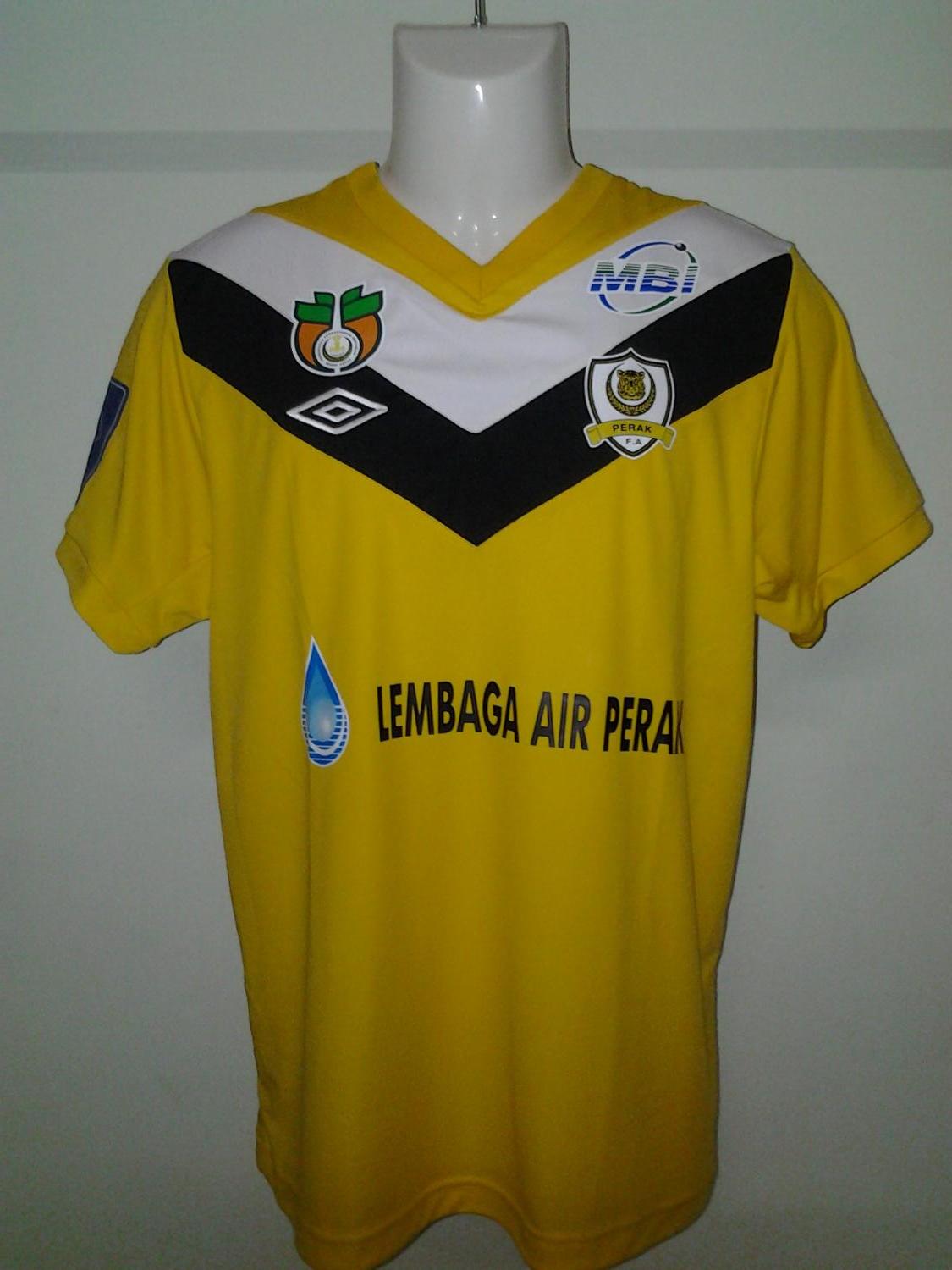 maillot de foot perak fa domicile 2013 rétro