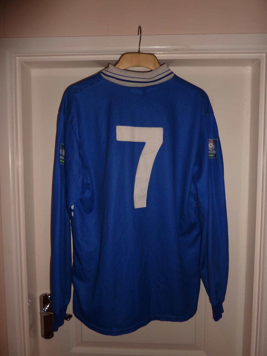 maillot de foot peterborough united domicile 1998-1999 rétro