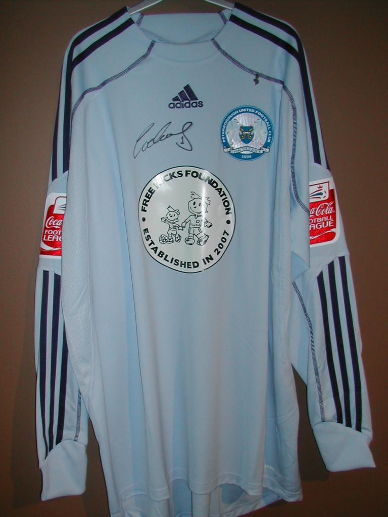 maillot de foot peterborough united gardien 2010 rétro