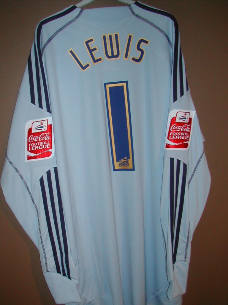 maillot de foot peterborough united gardien 2010 rétro