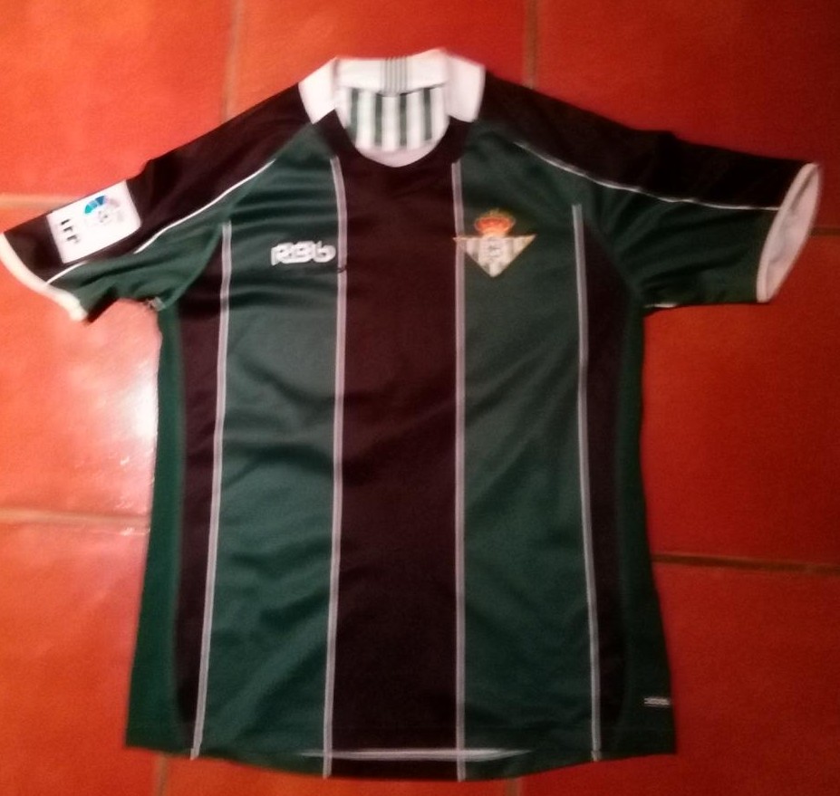 maillot de foot real betis exterieur 2010-2011 rétro