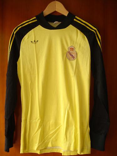 maillot de foot real madrid gardien 2002 rétro