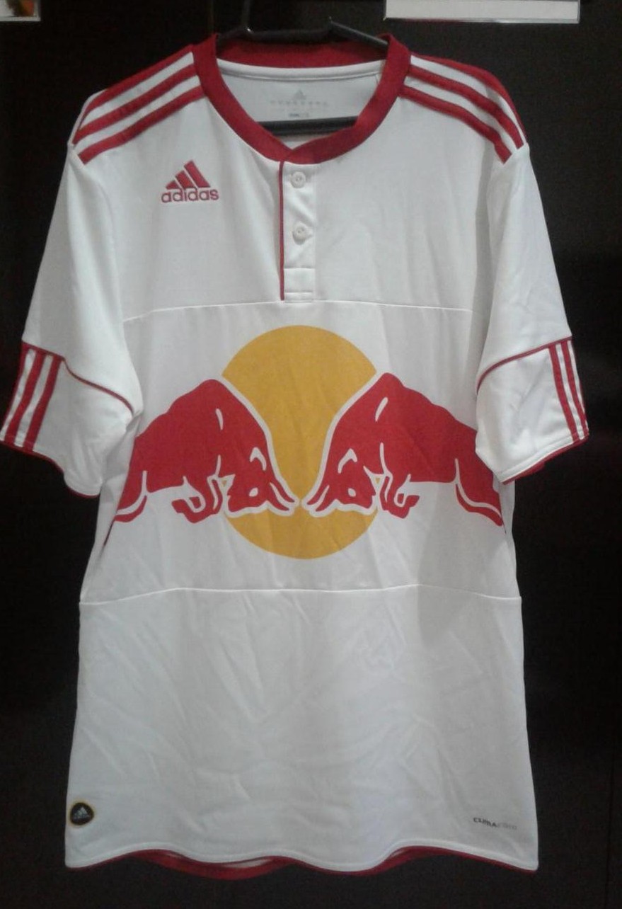 maillot de foot red bull salzburgo domicile 2010-2012 rétro