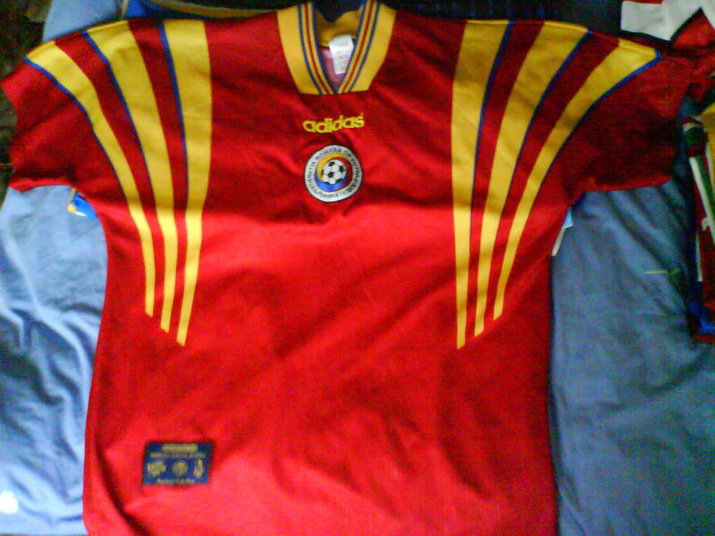 maillot de foot roumanie exterieur 1994-1996 rétro