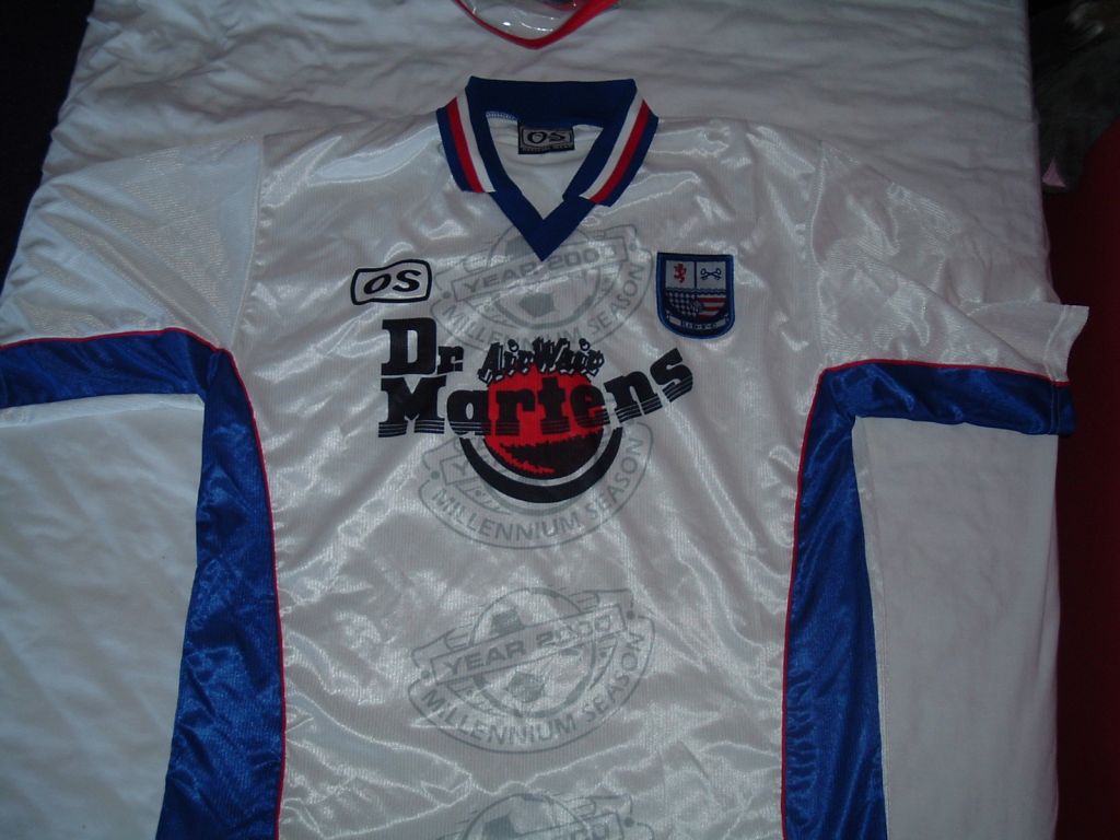 maillot de foot rushden diamonds domicile 1999-2000 rétro