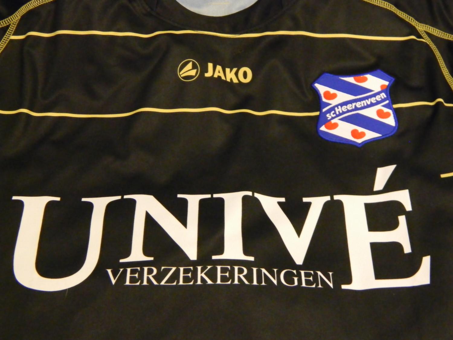 maillot de foot sc heerenveen exterieur 2010-2011 rétro maillot de foot sc heerenveen exterieur 2010-2011 rétro