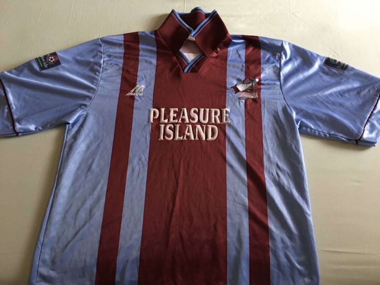 maillot de foot scunthorpe united domicile 1996-1998 rétro