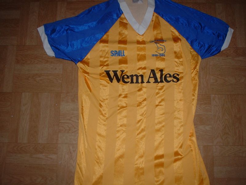 maillot de foot shrewsbury town third 1986 pas cher