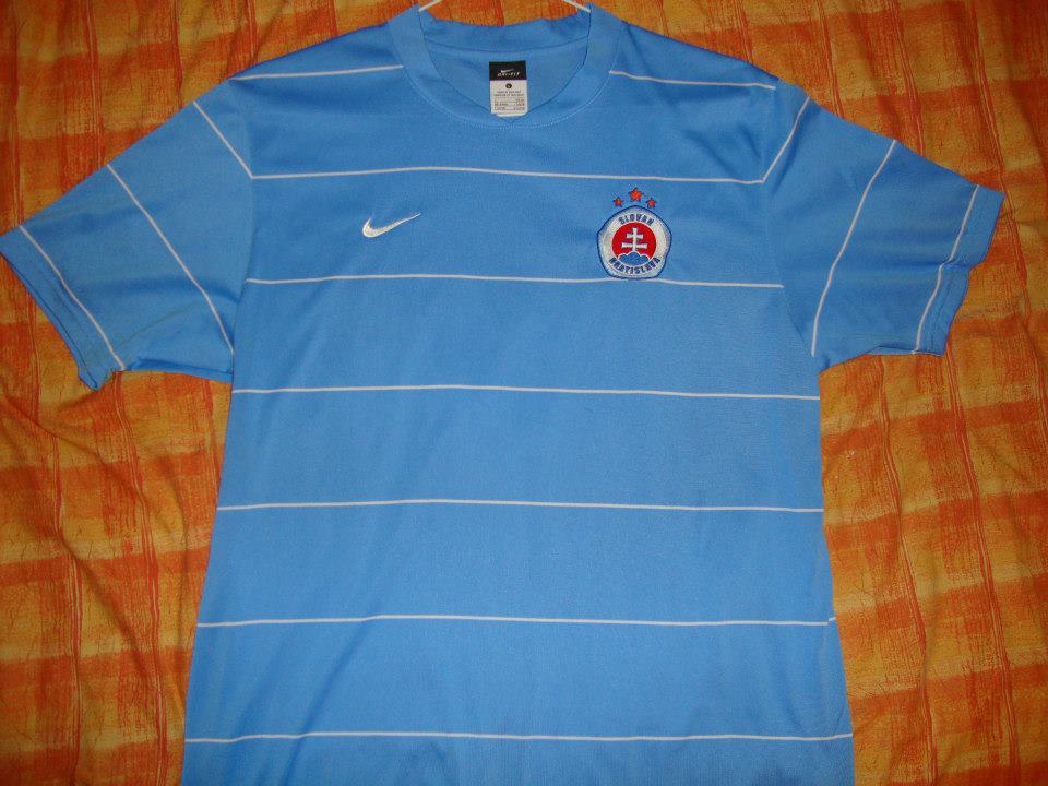 maillot de foot slovan bratislava domicile 2009-2010 pas cher