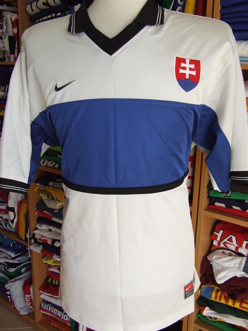 maillot de foot slovaquie exterieur 1997 pas cher