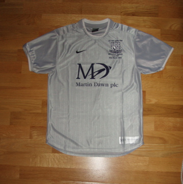 maillot de foot southend united particulier 2003-2004 rétro