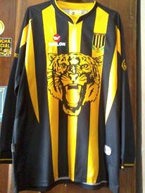 maillot de foot the strongest domicile 2008 pas cher