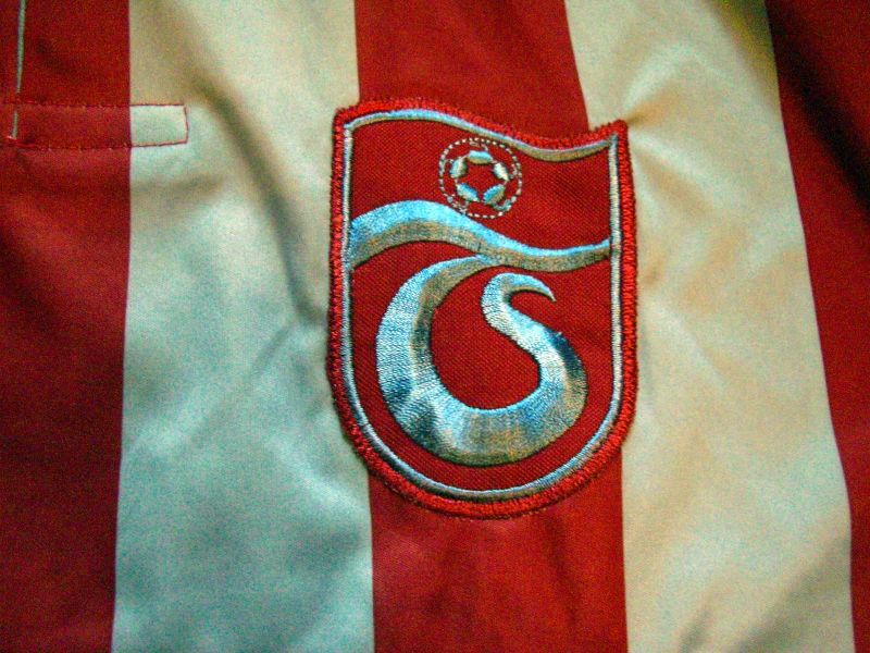 maillot de foot trabzonspor domicile 1996-1997 rétro