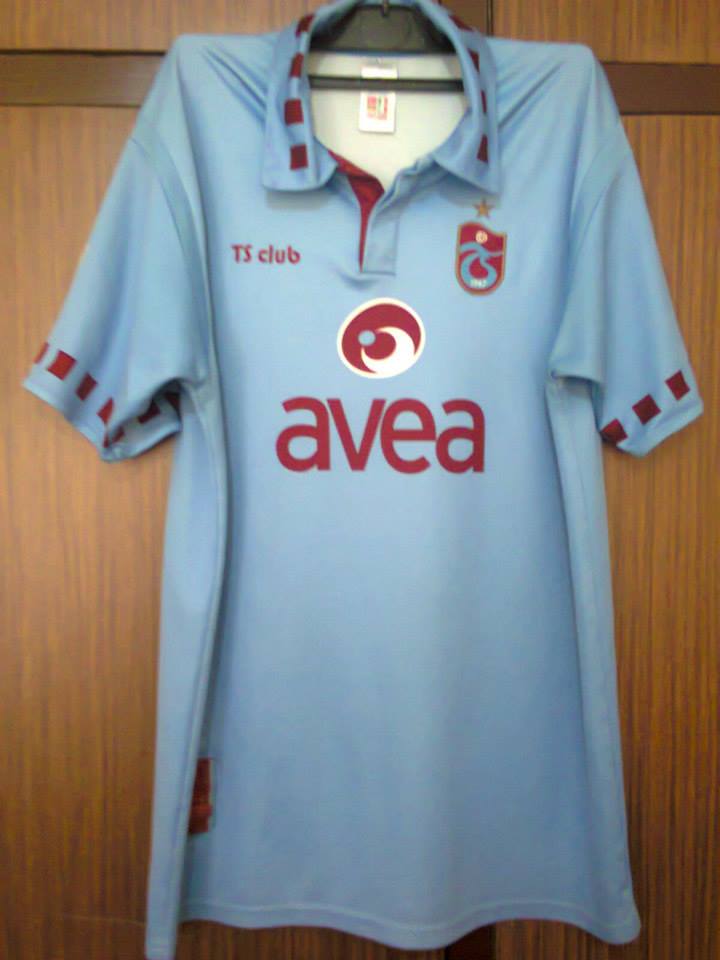 maillot de foot trabzonspor domicile 2005-2006 rétro