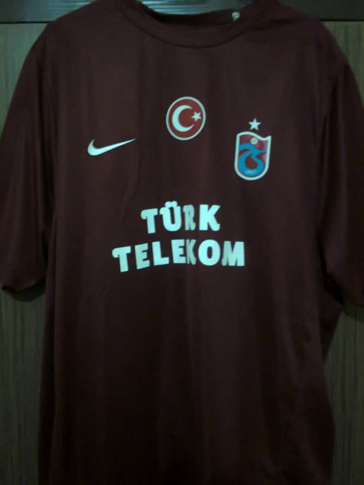 maillot de foot trabzonspor domicile 2010-2011 rétro