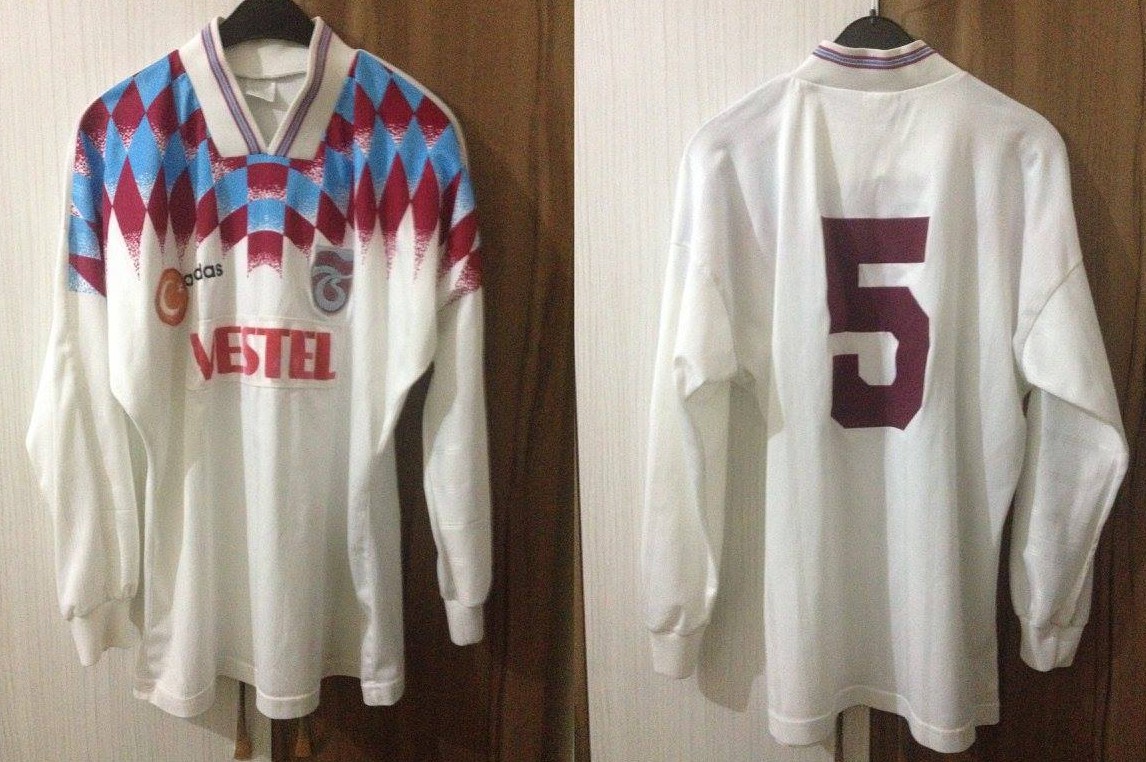 maillot de foot trabzonspor réplique 1995-1996 rétro