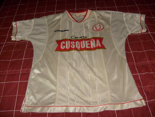 maillot de foot universitario domicile 1999 rétro