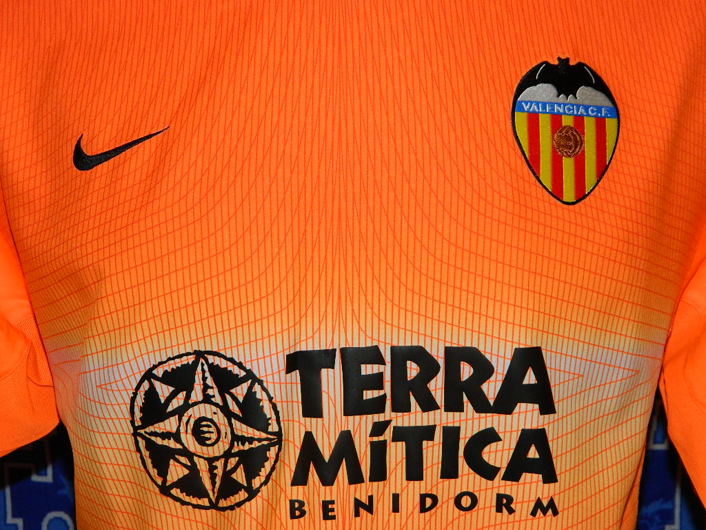 maillot de foot valence cf exterieur 2002-2003 pas cher maillot de foot valence cf exterieur 2002-2003 pas cher