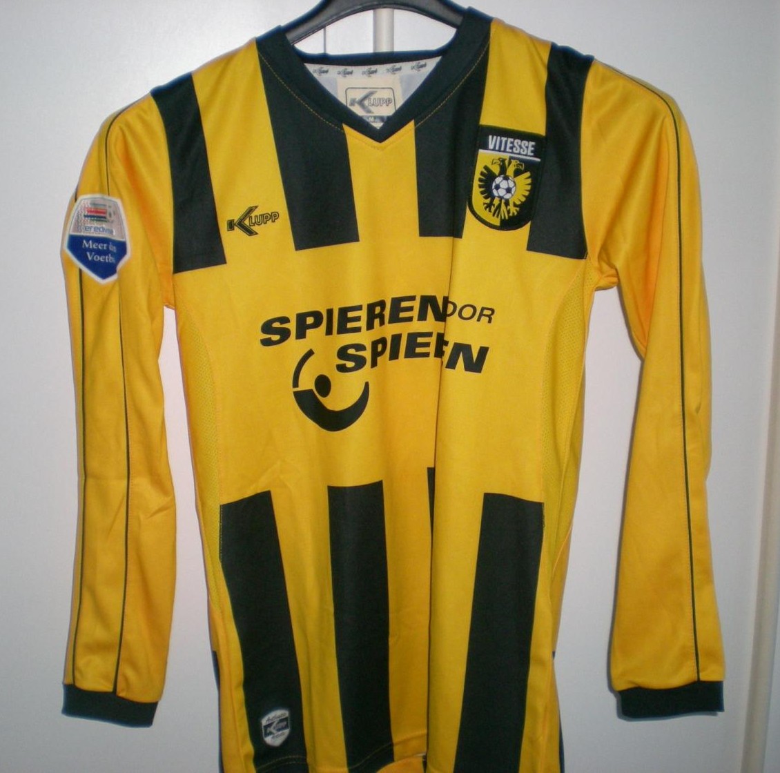 maillot de foot vitesse arnhem domicile 2011-2012 rétro