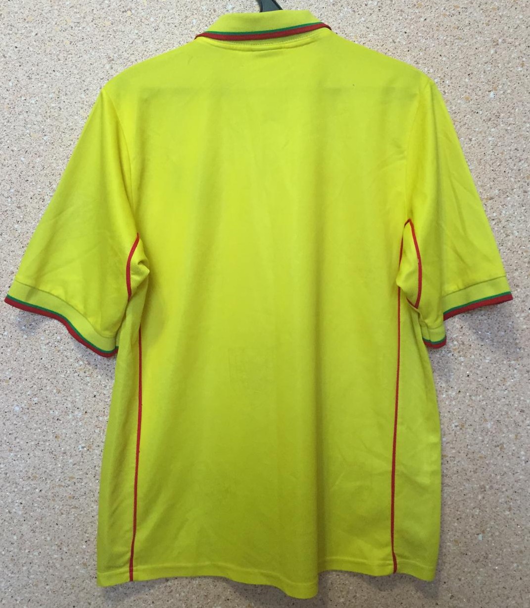 maillot de galles exterieur 1998-2000 pas cher maillot de galles exterieur 1998-2000 pas cher