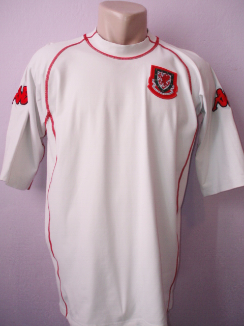 maillot de galles exterieur 2004-2005 rétro