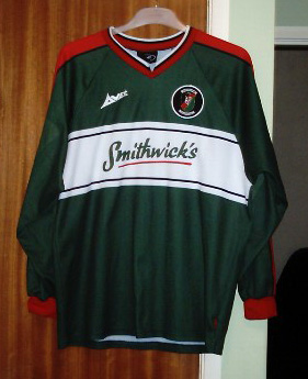 maillot de glentoran domicile 2000-2001 rétro