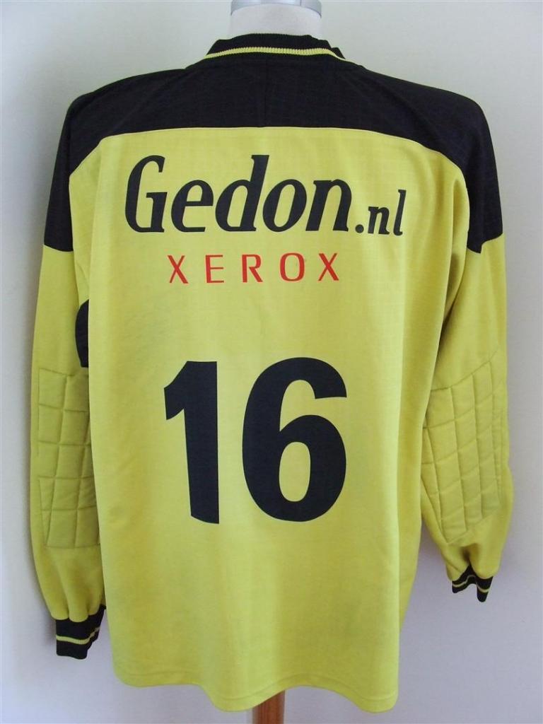 maillot de heracles almelo gardien 2001-2002 rétro