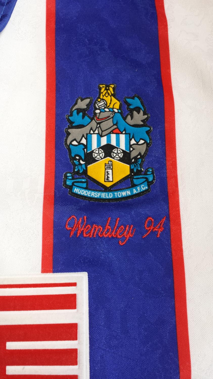 maillot de huddersfield town domicile 1993-1995 rétro maillot de huddersfield town domicile 1993-1995 rétro