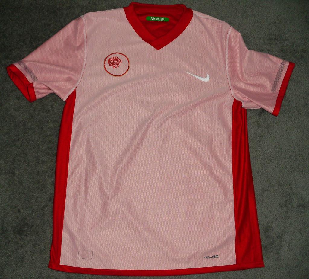 maillot de indonésie domicile 2011-2012 pas cher