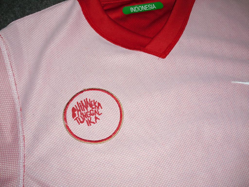 maillot de indonésie domicile 2011-2012 pas cher