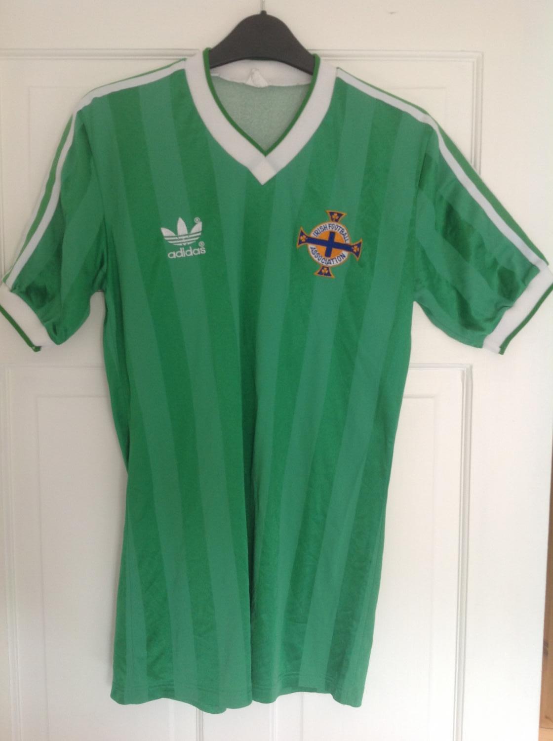 maillot de irlande du nord domicile 1983-1984 pas cher