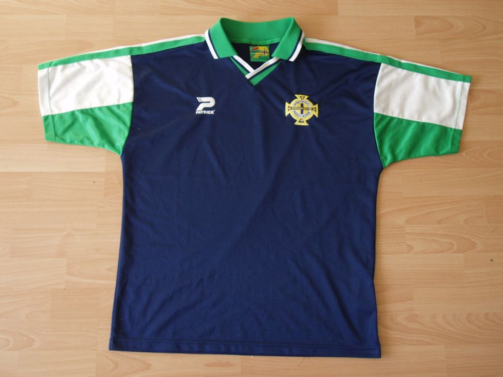 maillot de irlande du nord exterieur 2000-2001 pas cher