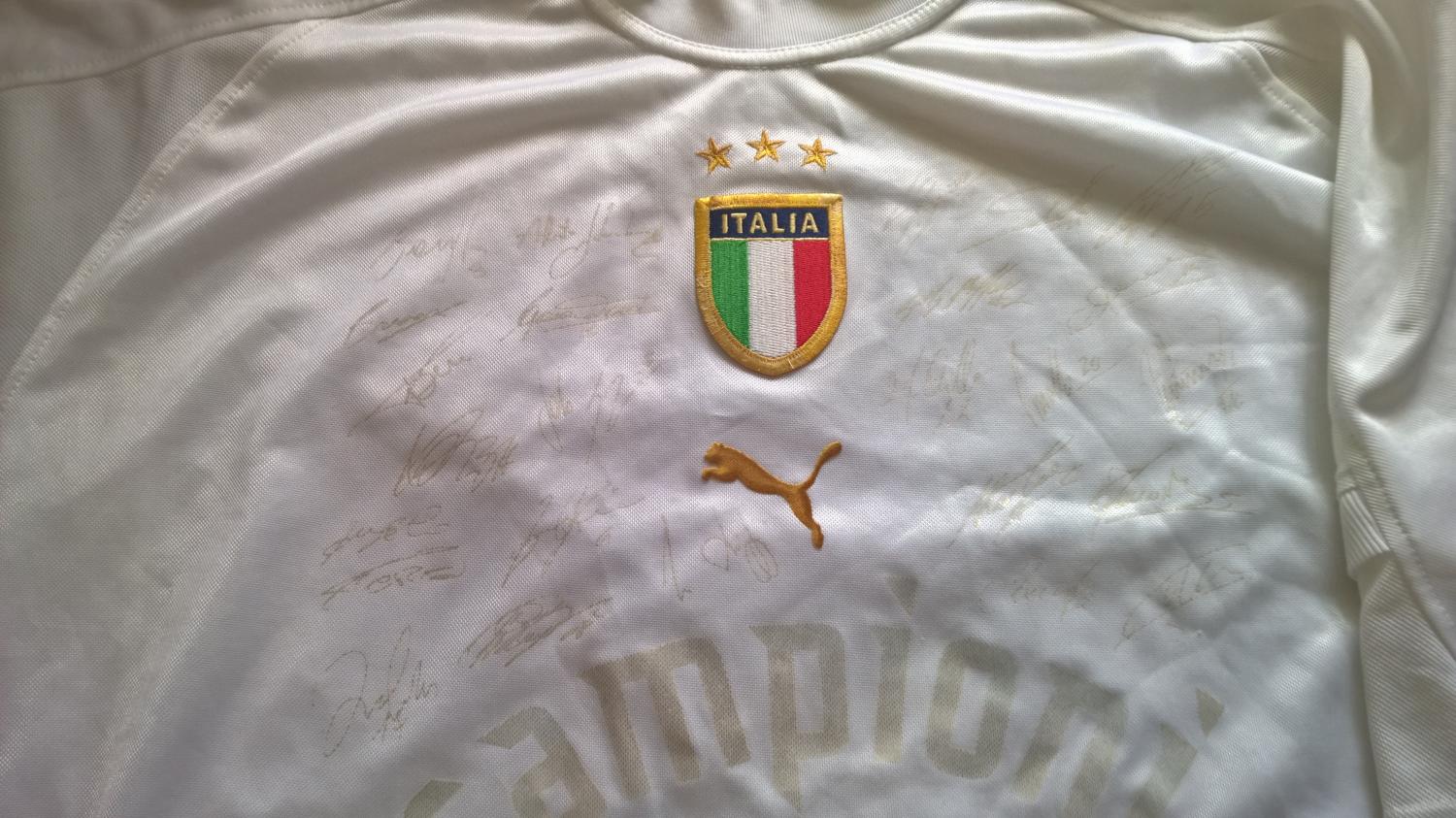 maillot de italie particulier 2004-2005 pas cher maillot de italie particulier 2004-2005 pas cher