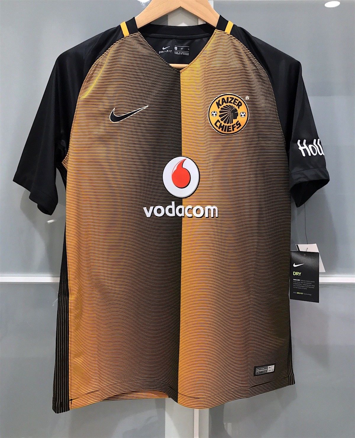 maillot de kaizer chiefs domicile 2016-2017 rétro