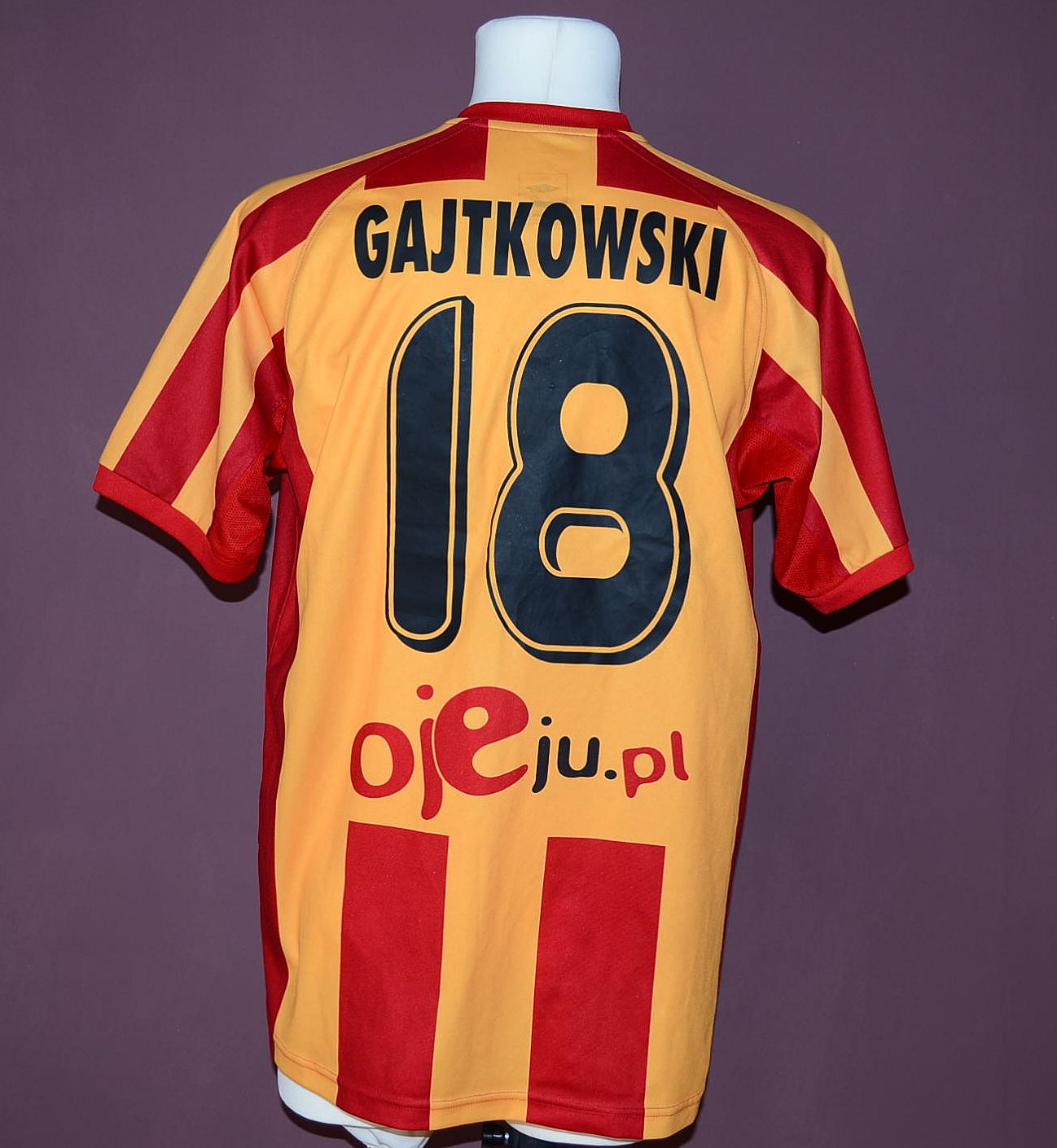 maillot de korona kielce domicile 2007-2008 pas cher maillot de korona kielce domicile 2007-2008 pas cher