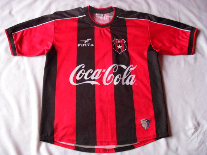 maillot de ld alajuelense domicile 2002 rétro