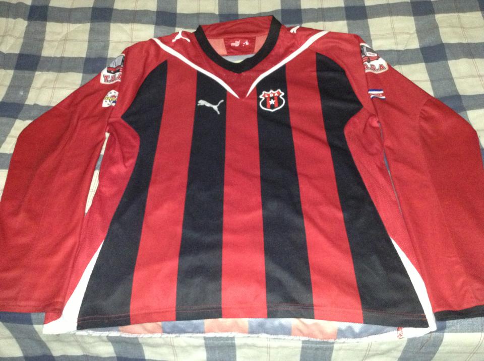 maillot de ld alajuelense particulier 2010 rétro