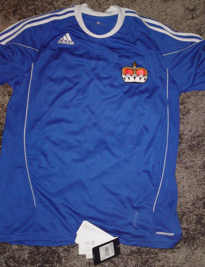 maillot de liechtenstein exterieur 2011-2012 rétro