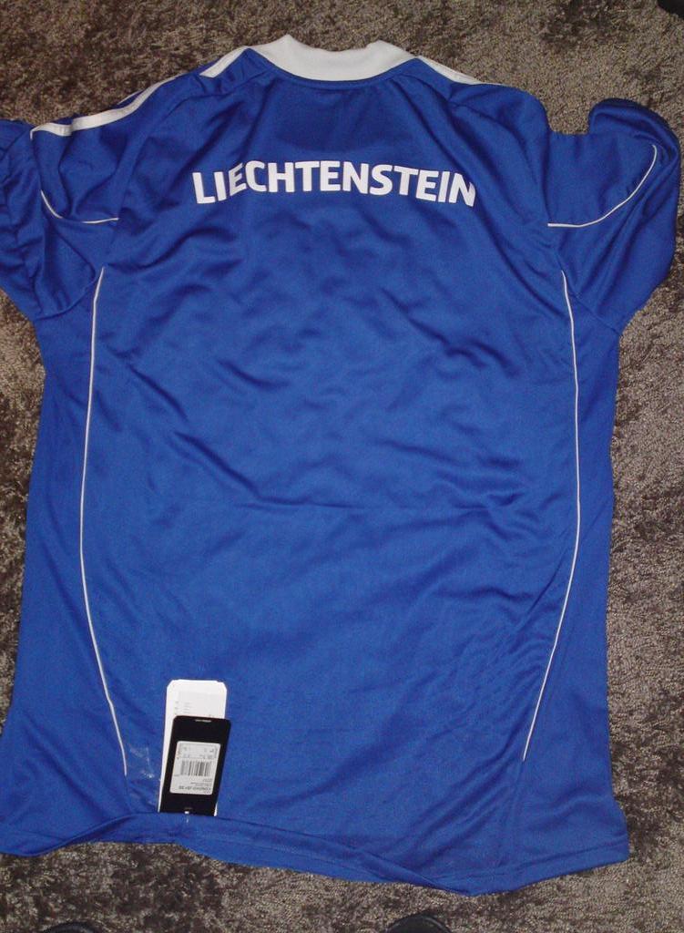 maillot de liechtenstein exterieur 2011-2012 rétro