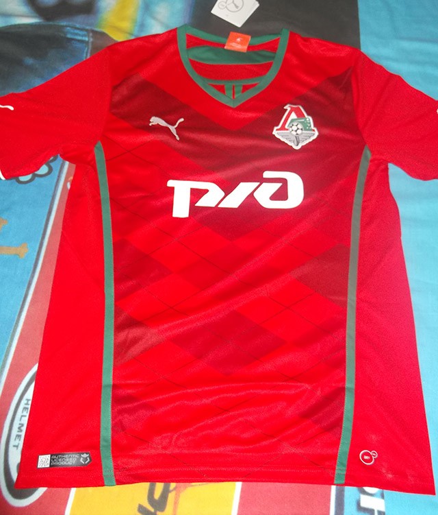 maillot de lokomotiv moscou domicile 2013-2014 rétro