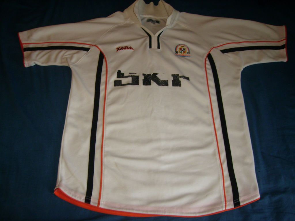 maillot de luton town domicile 2001-2003 rétro