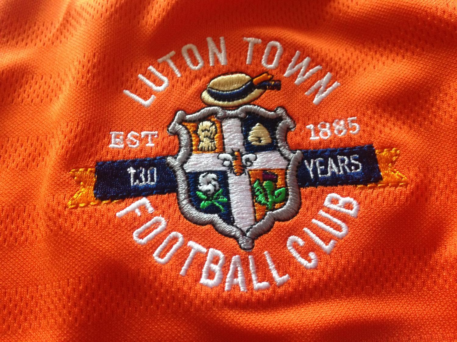 maillot de luton town domicile 2015-2016 rétro