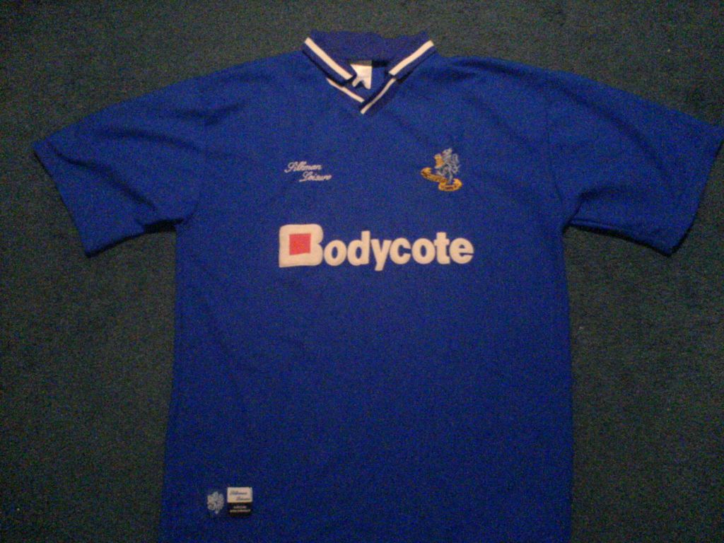 maillot de macclesfield town domicile 1999-2000 rétro