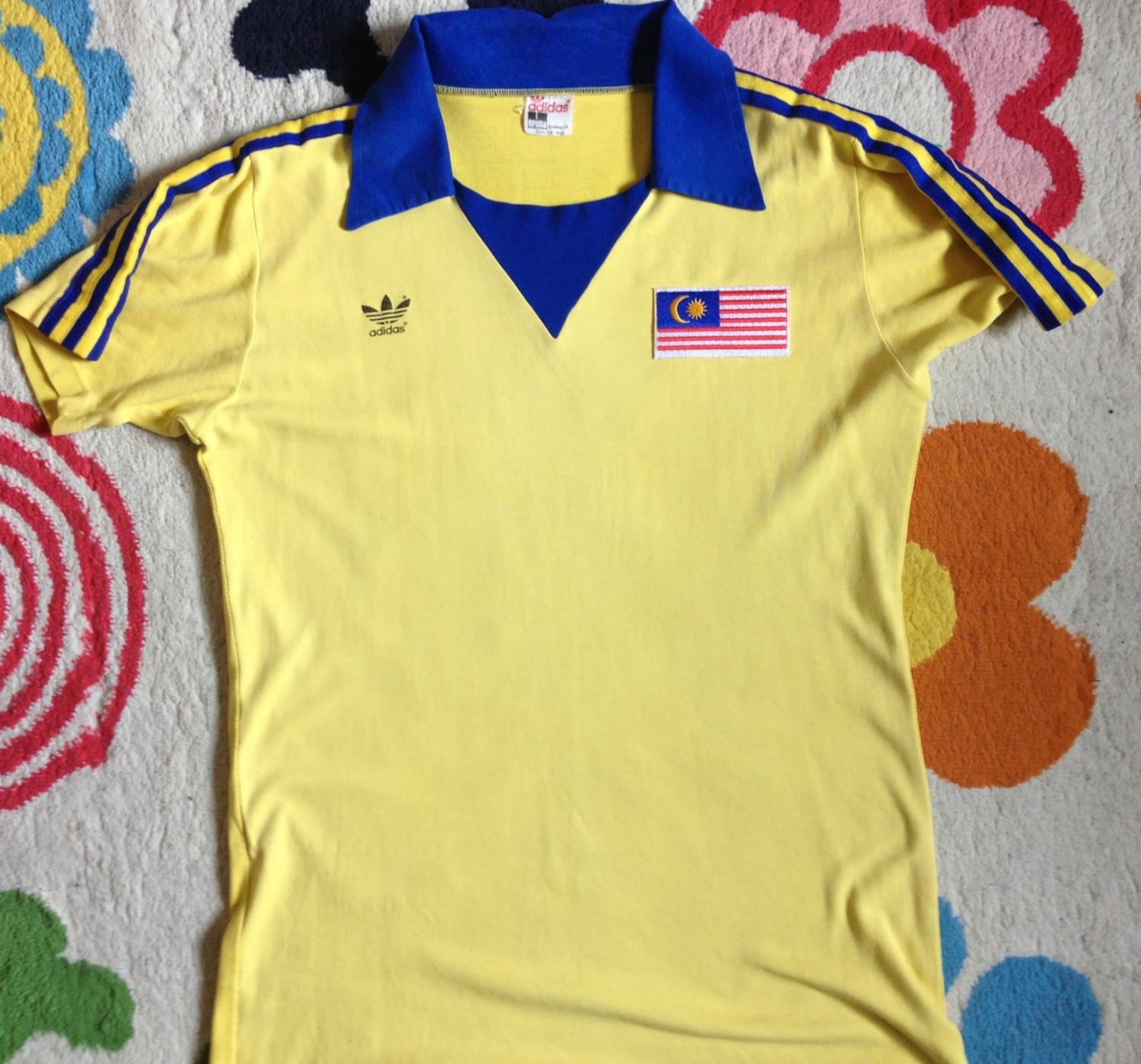 maillot de malaisie domicile 1988-1989 pas cher