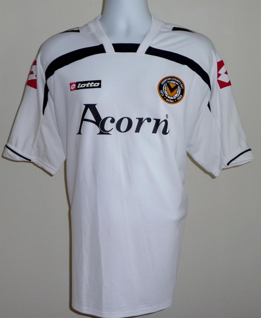 maillot de newport county afc exterieur 2010-2011 rétro