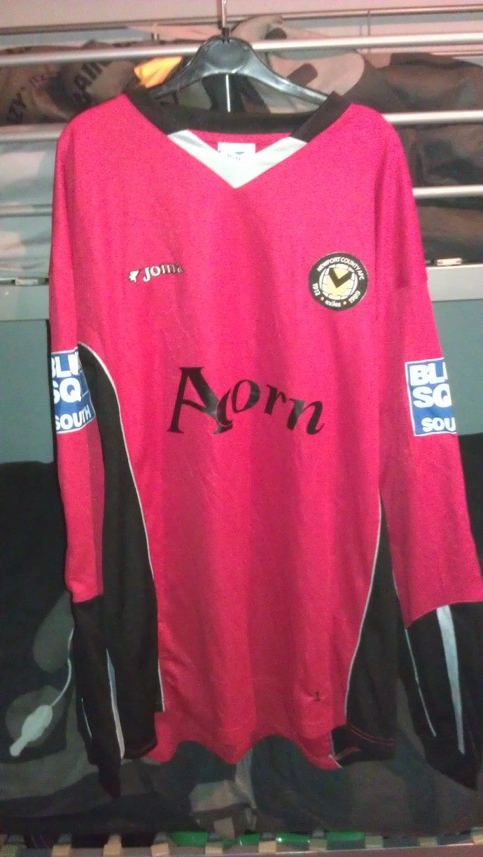 maillot de newport county afc gardien 2008-2009 rétro