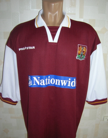 maillot de northampton town fc domicile 1999-2000 pas cher