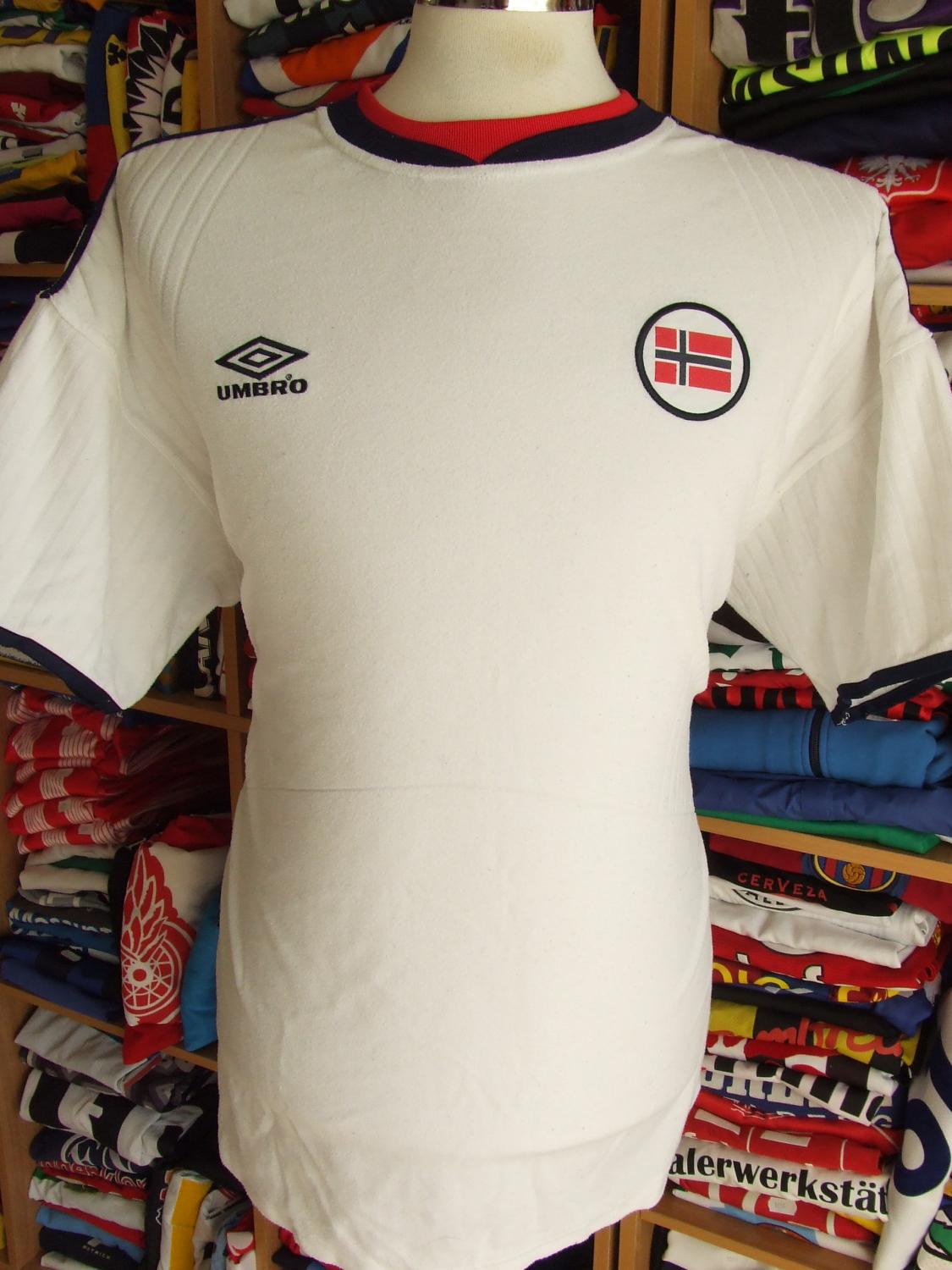 maillot de norvège exterieur 2000-2002 pas cher