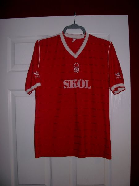 maillot de nottingham forest domicile 1984-1986 pas cher